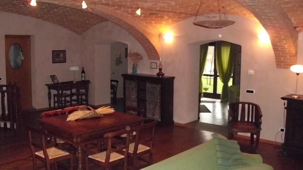 Locanda Del Molino Vecchio Magliano Alfieri Værelse billede